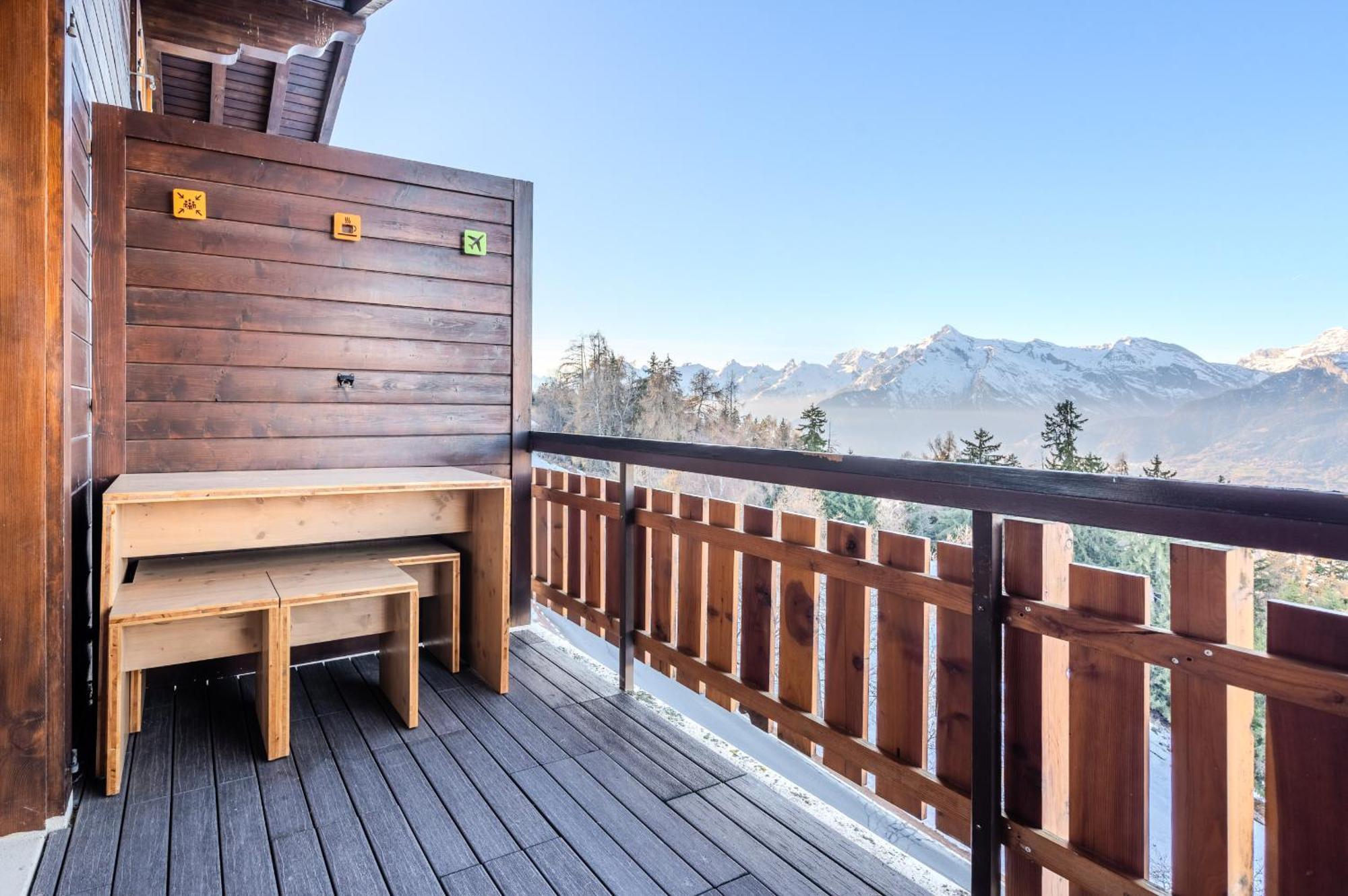 Mayens De L'Ours Mountain & Center Apartments By Alpvision Residences Agettes Exterior photo